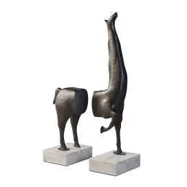 Giraffe Sculpture